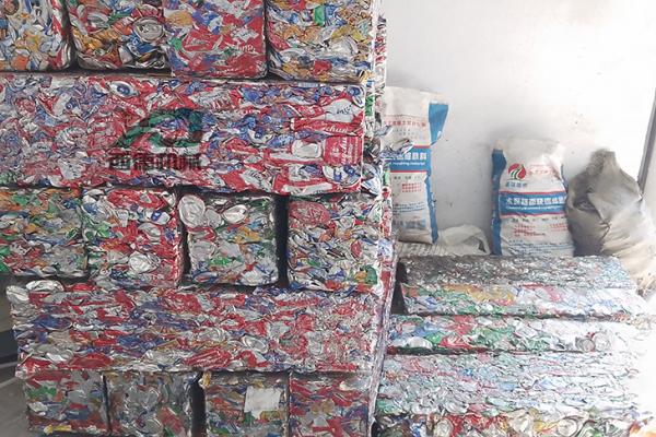 易拉罐脱漆设备，强力热解，彻底除漆！河南西德机械设备