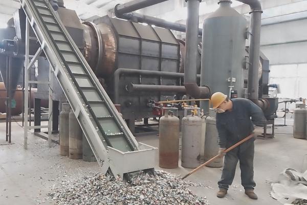 易拉罐脱漆炉：革新您的脱漆流程，河南西德机械设备