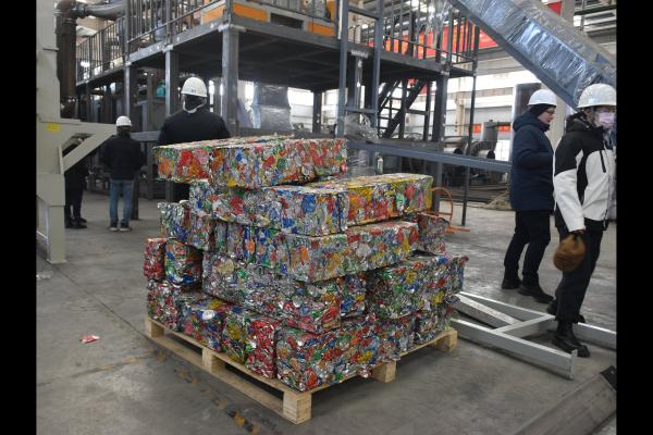 变废为宝，精准脱漆，热解脱漆炉掌握温度  河南西德机械设备