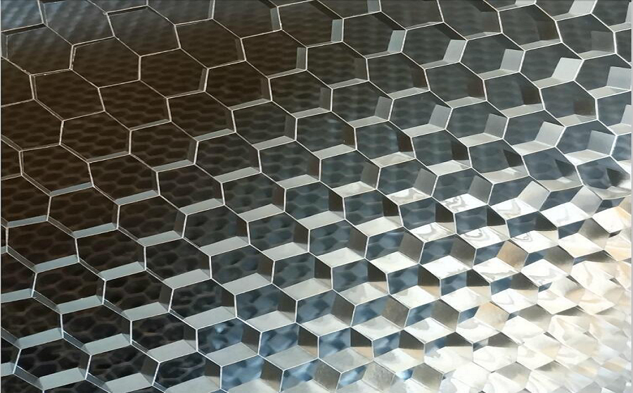 <strong>连续式碳化炉：高效环保的金属脱漆利器</strong>